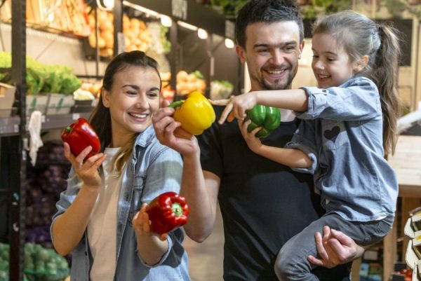 From Supermarket to Dinner Table to School